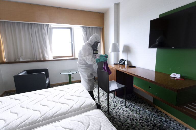 Ação solidária Hotel Ramada – oferta de quartos para utentes e profissionais de saúde de Lares e Desinfeção da Rentokil