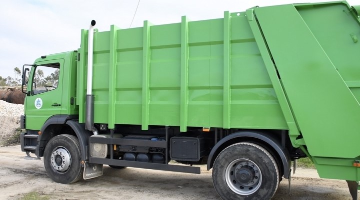 São Tomé e Príncipe: Torres Vedras ofereceu camião para recolha de resíduos